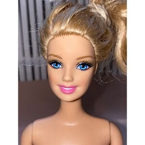 vintage barbie doll,girl barbie decor,barbie parts,blue eye barbie